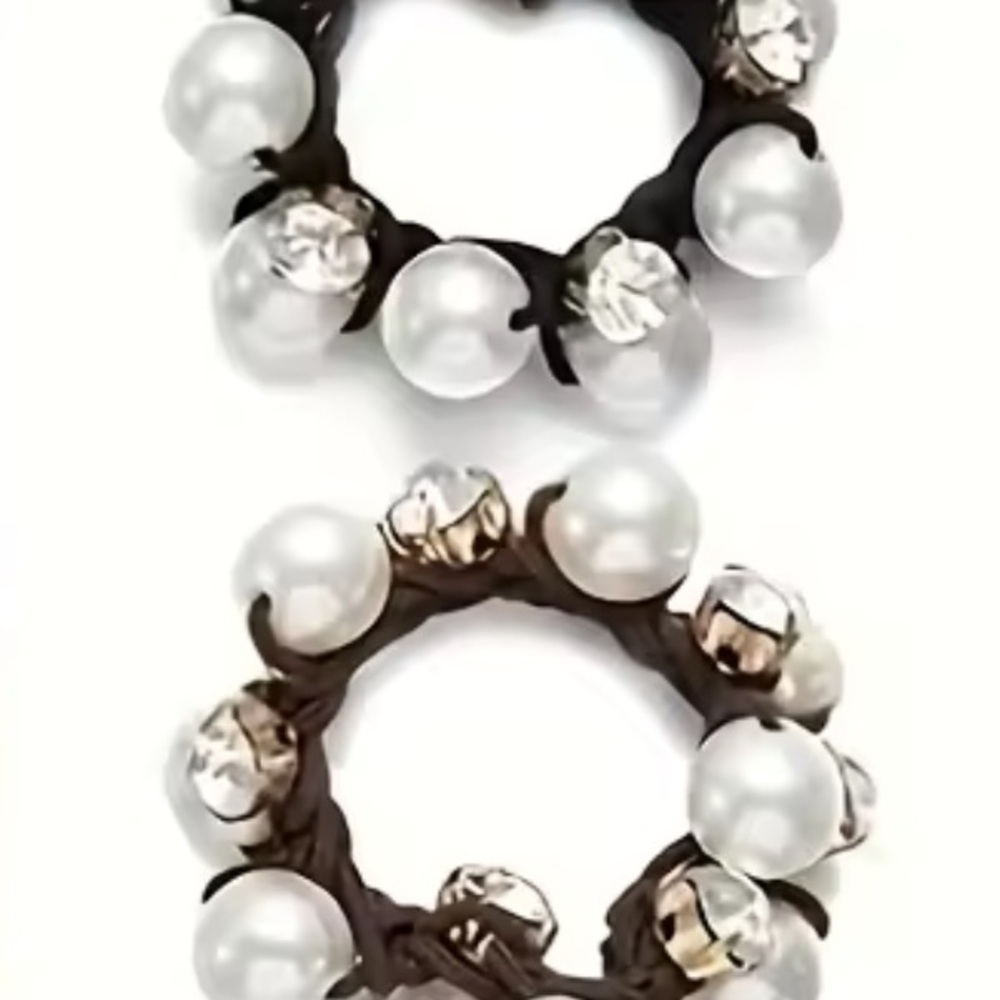 Elegant Pearl and Crystal Hair Ties - Picture 4 of 5